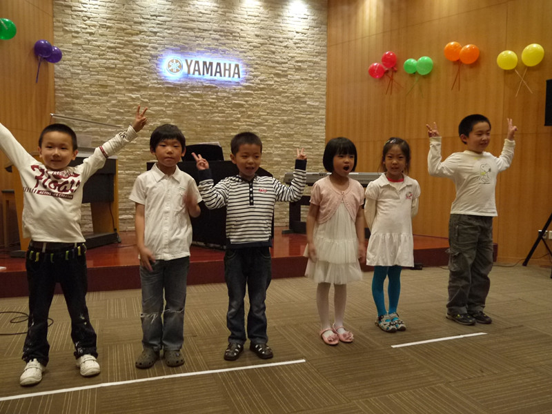 j9集团音乐中心上海静安总店“欢度六一j9集团的节日”音乐会成功举办 