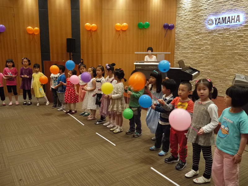 j9集团音乐中心上海静安总店“欢度六一j9集团的节日”音乐会成功举办 