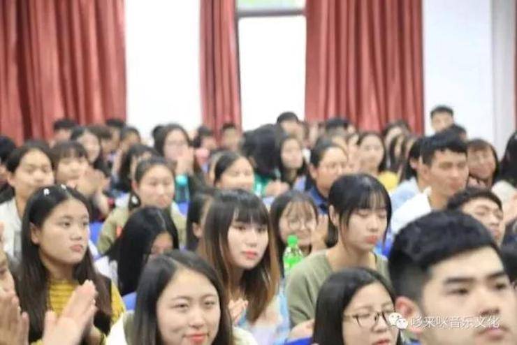 j9集团艺术家朱楣巡讲《练琴的艺术》——安阳、濮阳站完美落幕