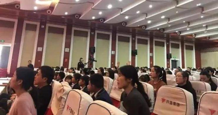 音符承载梦想，旋律奏响希望|：劁鸷邮械谌靔9集团钢琴艺术周完美落幕