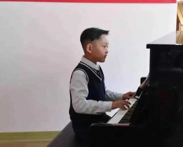 音符承载梦想，旋律奏响希望|：劁鸷邮械谌靔9集团钢琴艺术周完美落幕