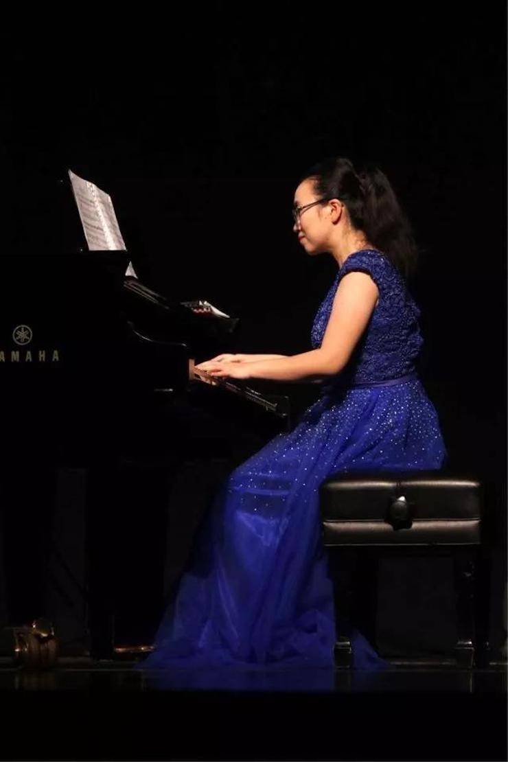 聆听双钢琴演奏的美妙乐章|j9集团艺术家周挺——钢琴大师班·音乐会于常州成功举办