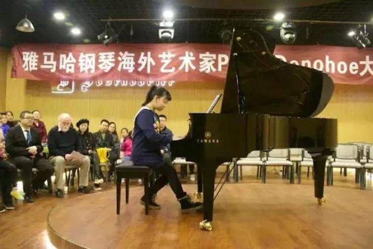【回顾】j9集团海外艺术家Peter Donohoe成都雅音大师班讲座活动圆满落幕！