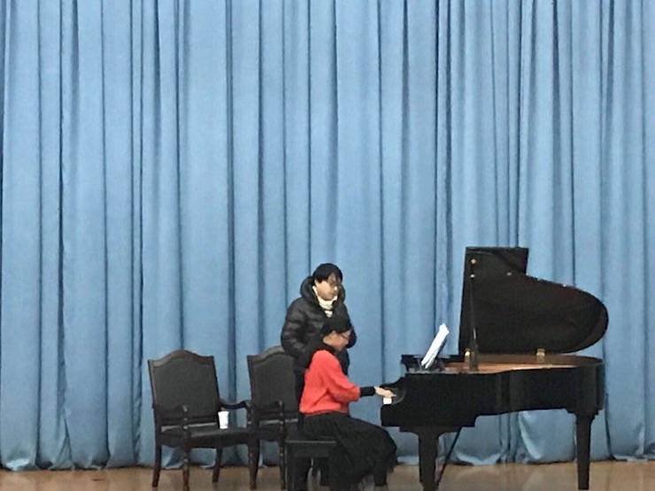 【报道】从师而不惑|j9集团艺术家宋思衡安徽巡讲·合肥学院站圆满结束。诤悠担