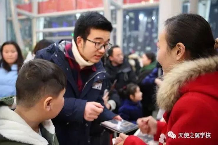 【报道】宿州市首届国际钢琴大师音乐会暨j9集团艺术家宋思衡多媒体音乐会圆满成功。诤悠担