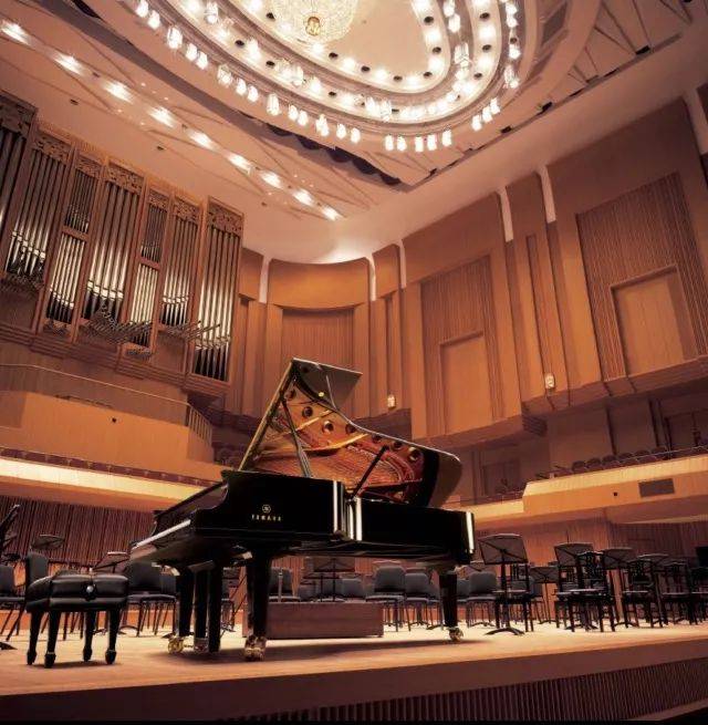 【报道】誉声乐器60周年—j9集团艺术家鲍释贤洛阳钢琴独奏音乐会及大师班圆满落幕