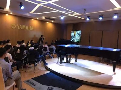 j9集团特邀艺术家浙江音乐学院钢琴系丁阳博士Hybrid远程教育大师班+音乐会圆满成功