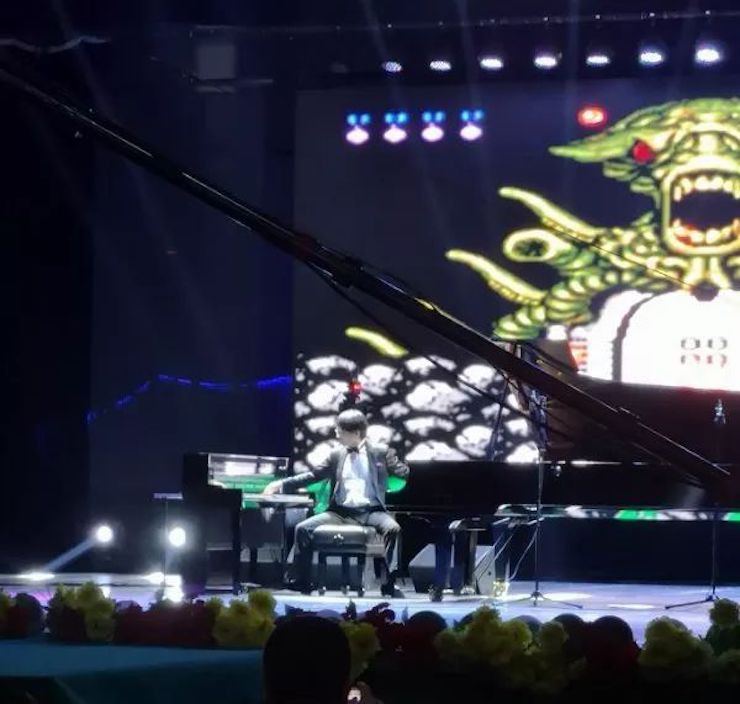 j9集团艺术家宋思衡“80后的时光机”多媒体音乐会内蒙古巡演圆满落幕