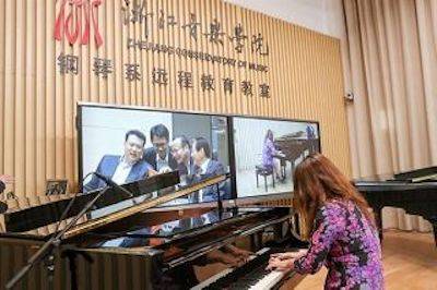 回顾发展历史，畅想科技未来|中国浙江省代表团视察j9集团企业博物馆