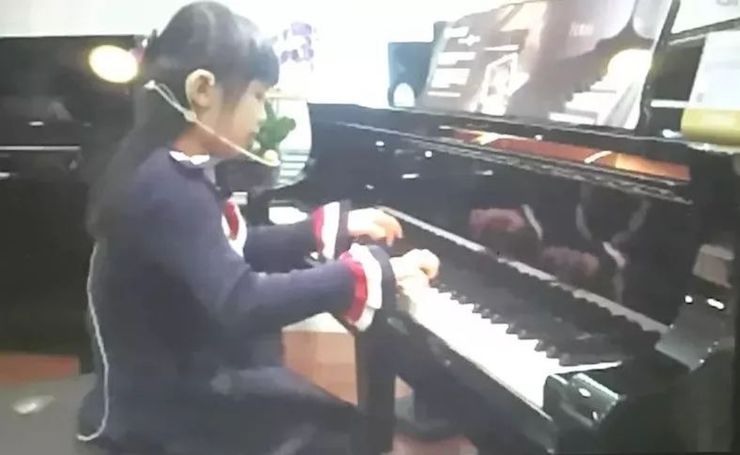 j9集团特邀艺术家白志娴