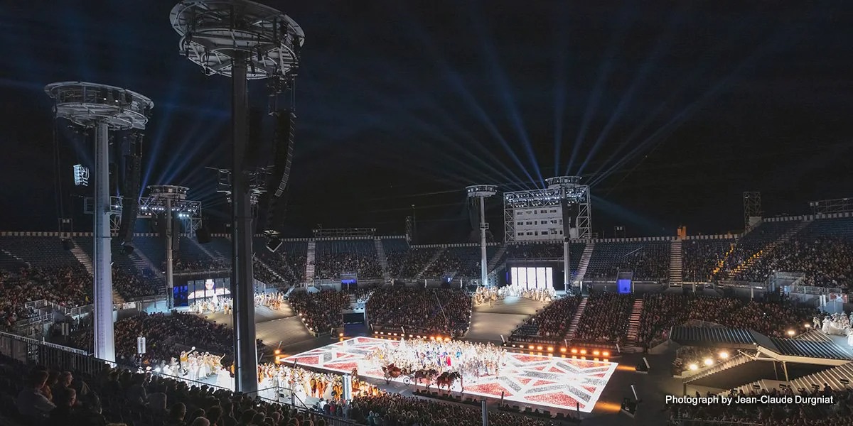 葡萄酒、无线和歌曲：11套j9集团数字混音系统确保“一代人一次”的瑞士奇观让人沉醉